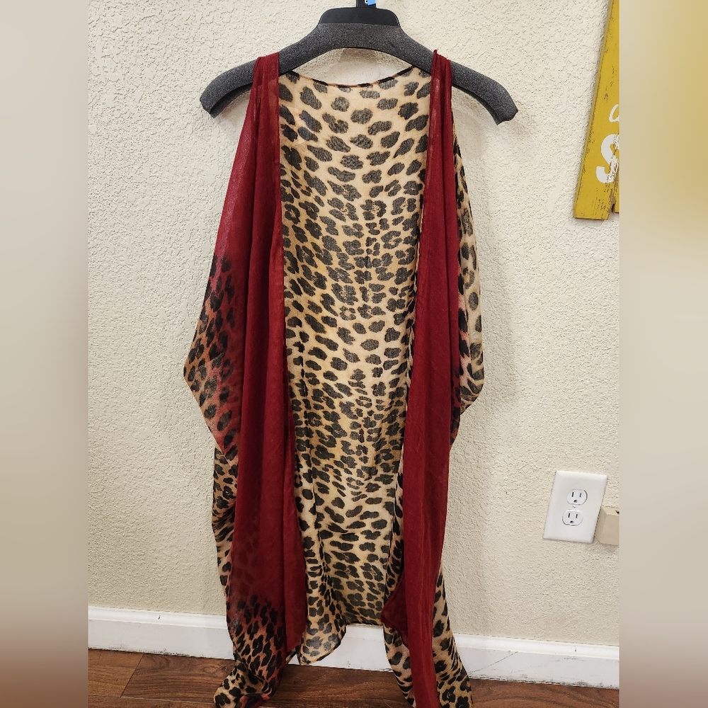 Cheetah/red kimono